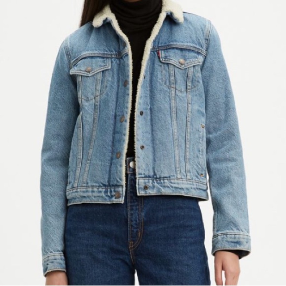 Levi’s Sherpa Trucker Jean Jacket Size XS: